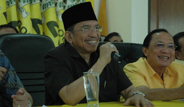 Ketua DPD Golkar Provinsi Jambi Zoerman Manap